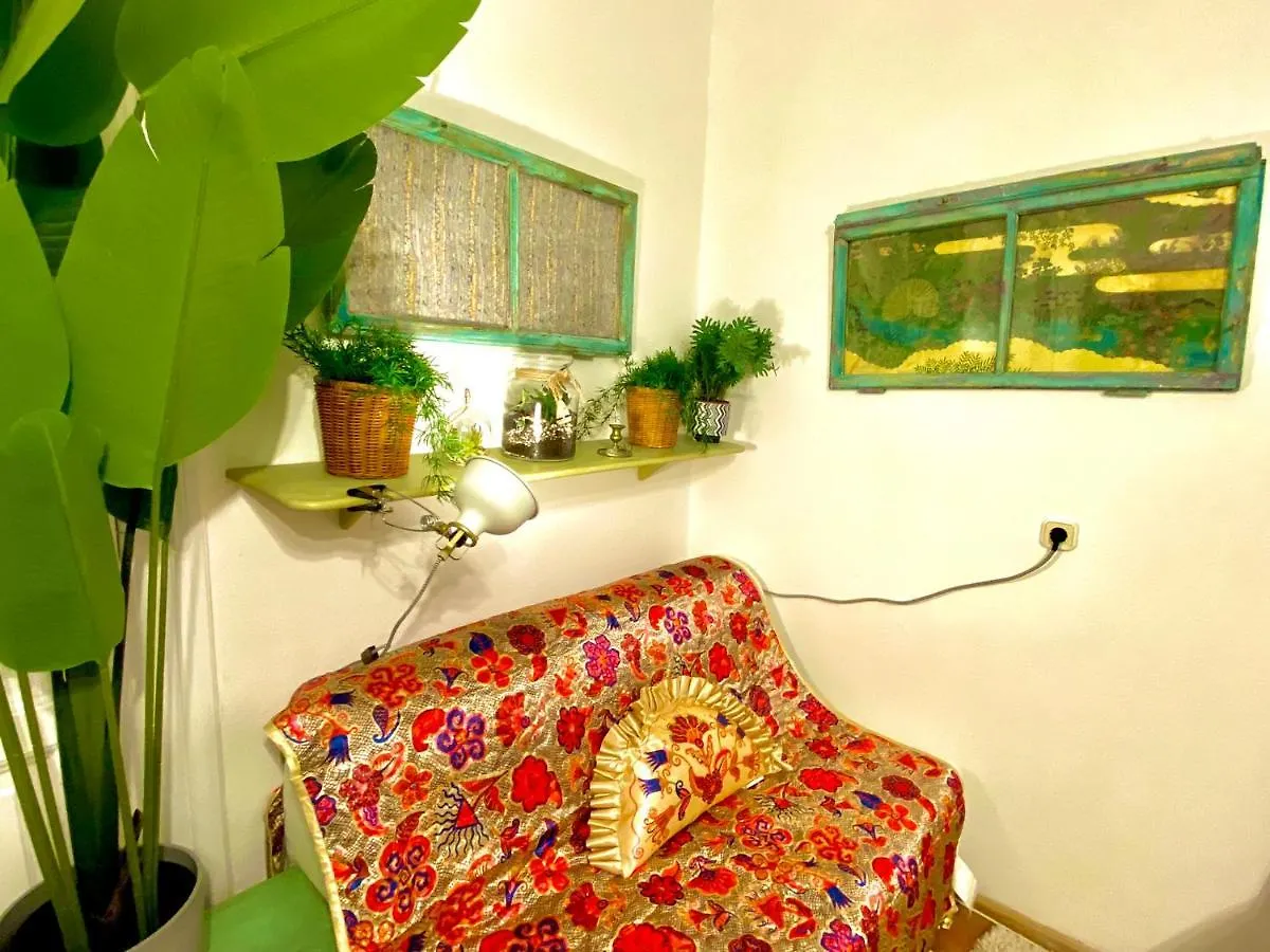 Boutique Design Studio At The City Center Apartment Budapest